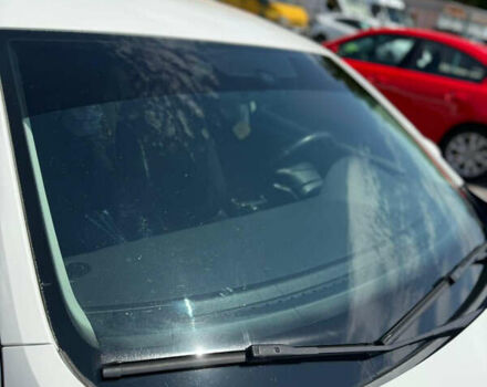 Білий Фольксваген Пассат, об'ємом двигуна 1.8 л та пробігом 189 тис. км за 11500 $, фото 9 на Automoto.ua