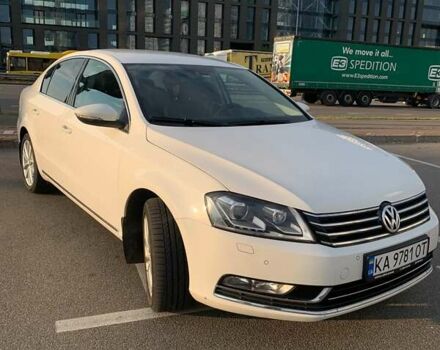 Белый Фольксваген Пассат, объемом двигателя 1.8 л и пробегом 192 тыс. км за 12000 $, фото 1 на Automoto.ua