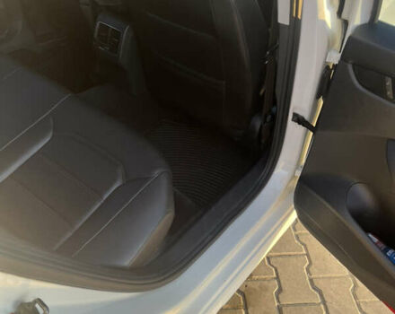 Белый Фольксваген Пассат, объемом двигателя 1.8 л и пробегом 132 тыс. км за 13000 $, фото 13 на Automoto.ua