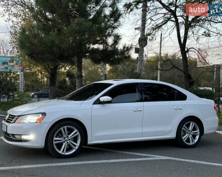 Белый Фольксваген Пассат, объемом двигателя 1.8 л и пробегом 180 тыс. км за 10999 $, фото 6 на Automoto.ua