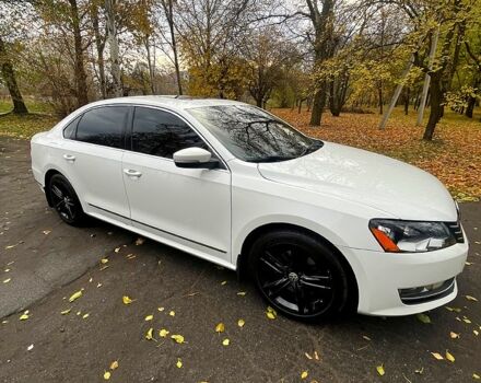 Білий Фольксваген Пассат, об'ємом двигуна 1.8 л та пробігом 174 тис. км за 10000 $, фото 3 на Automoto.ua