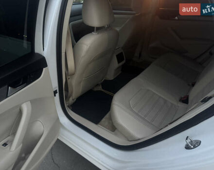 Белый Фольксваген Пассат, объемом двигателя 1.8 л и пробегом 123 тыс. км за 10100 $, фото 9 на Automoto.ua