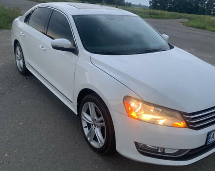 Фольксваген Пассат 2014 в Фастове на Automoto.ua Белый Фольксваген Пассат, объемом двигателя 1.97 л и пробегом 183 тыс. км за 13000 $, фото 2 на Automoto.ua