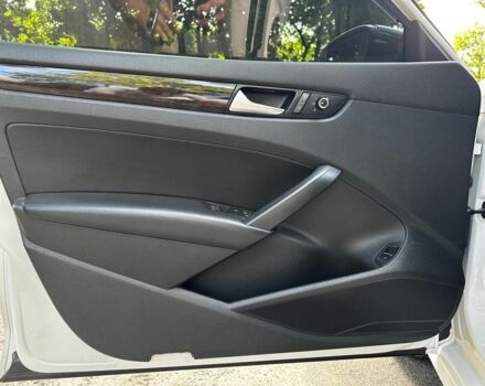 Белый Фольксваген Пассат, объемом двигателя 1.8 л и пробегом 174 тыс. км за 11890 $, фото 10 на Automoto.ua