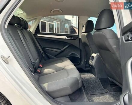 Белый Фольксваген Пассат, объемом двигателя 1.8 л и пробегом 212 тыс. км за 9700 $, фото 24 на Automoto.ua