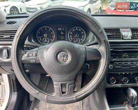 Белый Фольксваген Пассат, объемом двигателя 1.8 л и пробегом 212 тыс. км за 9700 $, фото 15 на Automoto.ua