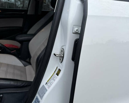 Білий Фольксваген Пассат, об'ємом двигуна 1.8 л та пробігом 221 тис. км за 11000 $, фото 34 на Automoto.ua