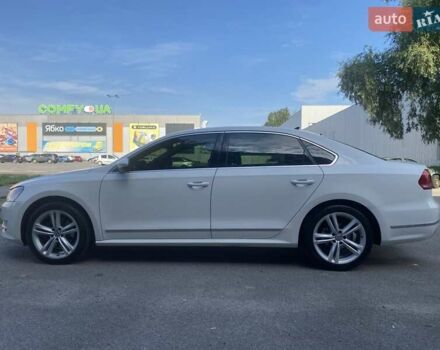 Білий Фольксваген Пассат, об'ємом двигуна 2 л та пробігом 226 тис. км за 13200 $, фото 7 на Automoto.ua