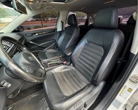 Белый Фольксваген Пассат, объемом двигателя 2 л и пробегом 84 тыс. км за 14500 $, фото 6 на Automoto.ua