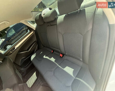 Белый Фольксваген Пассат, объемом двигателя 2.47 л и пробегом 184 тыс. км за 9500 $, фото 15 на Automoto.ua