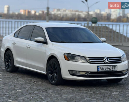 Білий Фольксваген Пассат, об'ємом двигуна 1.8 л та пробігом 182 тис. км за 8899 $, фото 4 на Automoto.ua