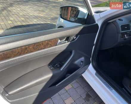 Белый Фольксваген Пассат, объемом двигателя 1.97 л и пробегом 176 тыс. км за 12850 $, фото 9 на Automoto.ua