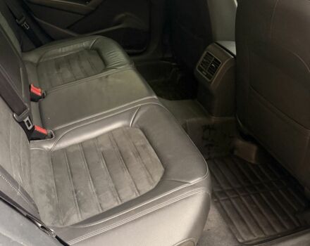 Белый Фольксваген Пассат, объемом двигателя 2 л и пробегом 168 тыс. км за 13000 $, фото 3 на Automoto.ua