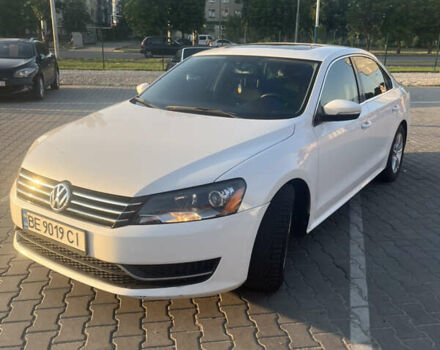 Белый Фольксваген Пассат, объемом двигателя 1.8 л и пробегом 132 тыс. км за 13000 $, фото 6 на Automoto.ua