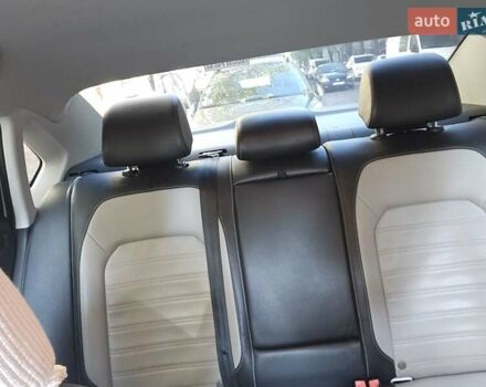 Белый Фольксваген Пассат, объемом двигателя 1.8 л и пробегом 193 тыс. км за 11200 $, фото 12 на Automoto.ua