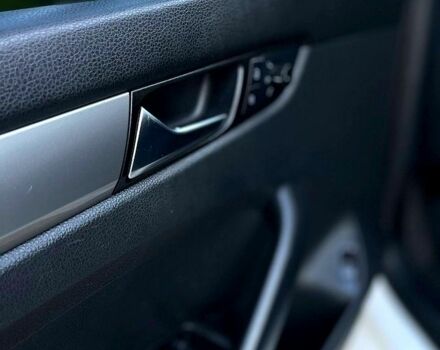 Белый Фольксваген Пассат, объемом двигателя 1.8 л и пробегом 280 тыс. км за 9500 $, фото 3 на Automoto.ua