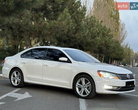 Белый Фольксваген Пассат, объемом двигателя 1.8 л и пробегом 180 тыс. км за 10999 $, фото 5 на Automoto.ua