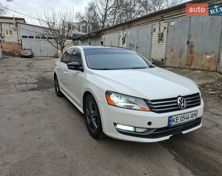 Белый Фольксваген Пассат, объемом двигателя 1.8 л и пробегом 233 тыс. км за 9000 $, фото 13 на Automoto.ua