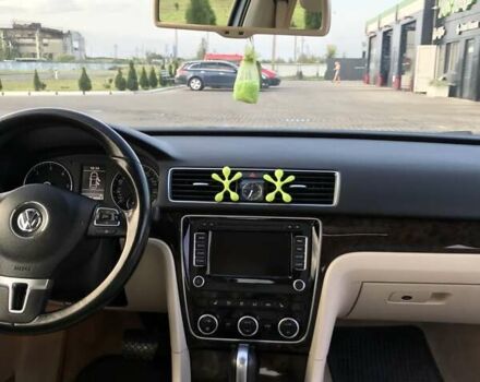 Білий Фольксваген Пассат, об'ємом двигуна 2 л та пробігом 277 тис. км за 10500 $, фото 27 на Automoto.ua