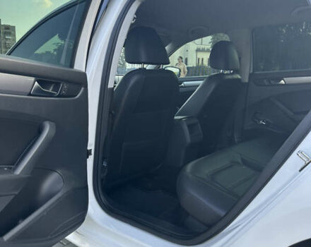 Білий Фольксваген Пассат, об'ємом двигуна 1.8 л та пробігом 146 тис. км за 9000 $, фото 11 на Automoto.ua