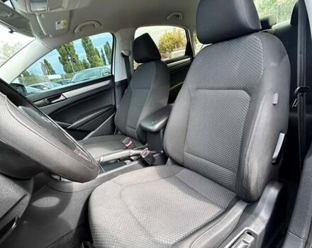 Белый Фольксваген Пассат, объемом двигателя 1.8 л и пробегом 212 тыс. км за 9700 $, фото 13 на Automoto.ua