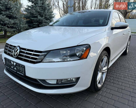 Белый Фольксваген Пассат, объемом двигателя 2 л и пробегом 140 тыс. км за 12000 $, фото 2 на Automoto.ua