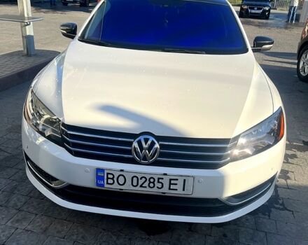 Белый Фольксваген Пассат, объемом двигателя 2.5 л и пробегом 181 тыс. км за 10000 $, фото 2 на Automoto.ua