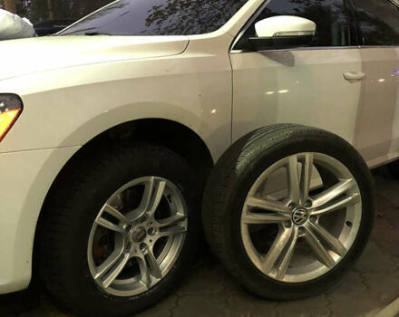 Белый Фольксваген Пассат, объемом двигателя 1.8 л и пробегом 132 тыс. км за 13000 $, фото 9 на Automoto.ua