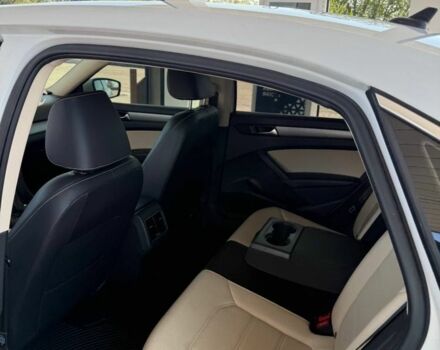 Белый Фольксваген Пассат, объемом двигателя 1.8 л и пробегом 210 тыс. км за 10999 $, фото 19 на Automoto.ua