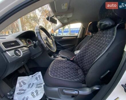 Белый Фольксваген Пассат, объемом двигателя 1.8 л и пробегом 192 тыс. км за 9900 $, фото 9 на Automoto.ua