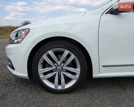 Белый Фольксваген Пассат, объемом двигателя 1.8 л и пробегом 123 тыс. км за 16000 $, фото 15 на Automoto.ua