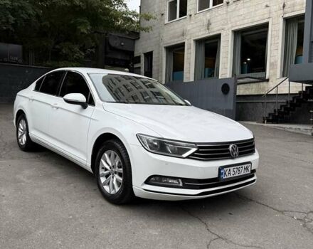 Белый Фольксваген Пассат, объемом двигателя 1.8 л и пробегом 142 тыс. км за 16690 $, фото 3 на Automoto.ua