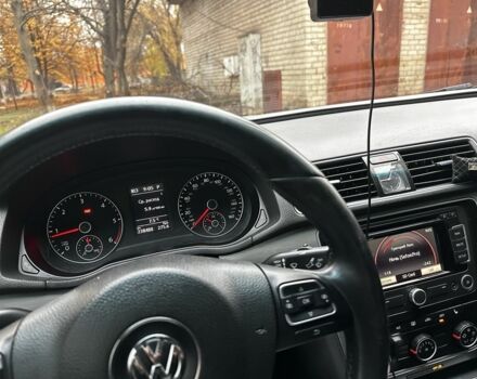 Белый Фольксваген Пассат, объемом двигателя 2 л и пробегом 239 тыс. км за 12300 $, фото 16 на Automoto.ua