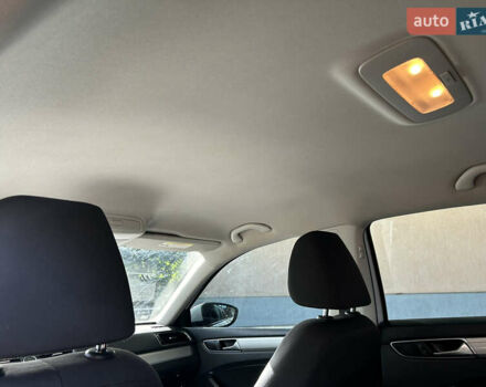 Белый Фольксваген Пассат, объемом двигателя 1.8 л и пробегом 165 тыс. км за 12800 $, фото 9 на Automoto.ua