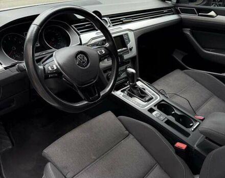 Белый Фольксваген Пассат, объемом двигателя 1.8 л и пробегом 142 тыс. км за 16690 $, фото 21 на Automoto.ua