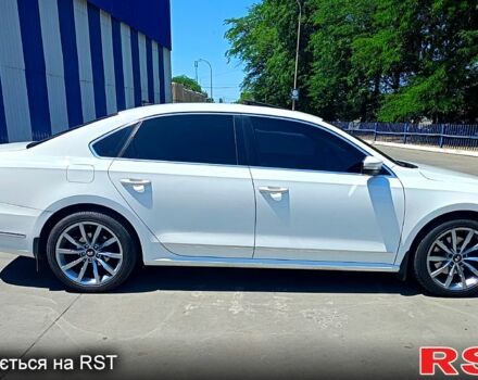 Білий Фольксваген Пассат, об'ємом двигуна 1.8 л та пробігом 177 тис. км за 11800 $, фото 7 на Automoto.ua