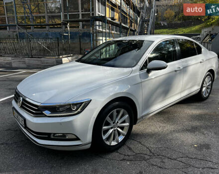 Білий Фольксваген Пассат, об'ємом двигуна 1.8 л та пробігом 170 тис. км за 15500 $, фото 1 на Automoto.ua