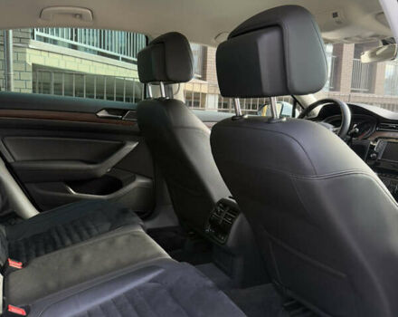 Белый Фольксваген Пассат, объемом двигателя 1.8 л и пробегом 126 тыс. км за 17000 $, фото 33 на Automoto.ua