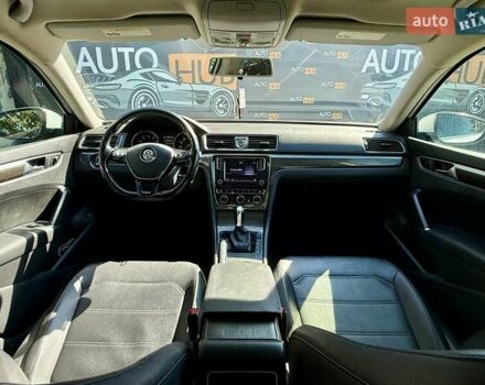 Белый Фольксваген Пассат, объемом двигателя 1.8 л и пробегом 136 тыс. км за 12900 $, фото 13 на Automoto.ua