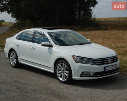 Белый Фольксваген Пассат, объемом двигателя 1.8 л и пробегом 123 тыс. км за 16000 $, фото 1 на Automoto.ua