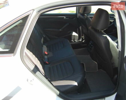 Белый Фольксваген Пассат, объемом двигателя 1.8 л и пробегом 123 тыс. км за 16000 $, фото 96 на Automoto.ua