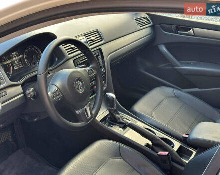 Білий Фольксваген Пассат, об'ємом двигуна 1.97 л та пробігом 200 тис. км за 11500 $, фото 8 на Automoto.ua