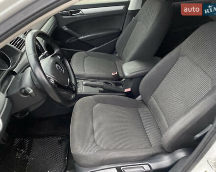 Белый Фольксваген Пассат, объемом двигателя 1.8 л и пробегом 152 тыс. км за 13200 $, фото 14 на Automoto.ua