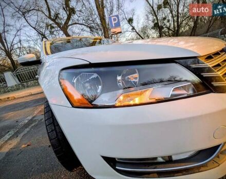 Білий Фольксваген Пассат, об'ємом двигуна 1.8 л та пробігом 190 тис. км за 9500 $, фото 5 на Automoto.ua