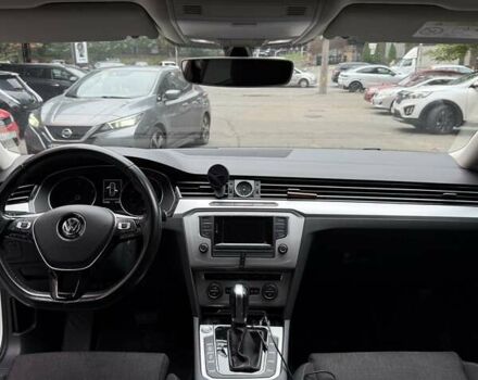 Белый Фольксваген Пассат, объемом двигателя 1.8 л и пробегом 142 тыс. км за 16690 $, фото 24 на Automoto.ua