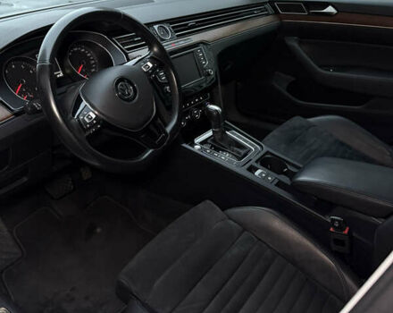 Белый Фольксваген Пассат, объемом двигателя 1.8 л и пробегом 130 тыс. км за 16900 $, фото 14 на Automoto.ua