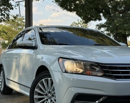 Белый Фольксваген Пассат, объемом двигателя 1.8 л и пробегом 204 тыс. км за 11700 $, фото 7 на Automoto.ua