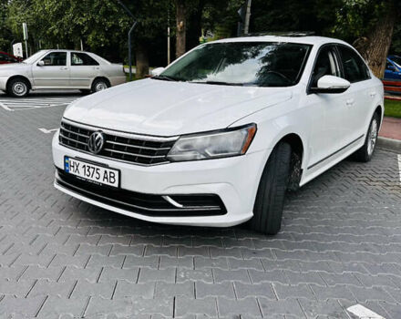 Белый Фольксваген Пассат, объемом двигателя 1.8 л и пробегом 161 тыс. км за 13300 $, фото 1 на Automoto.ua