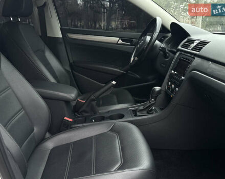 Белый Фольксваген Пассат, объемом двигателя 1.8 л и пробегом 269 тыс. км за 10599 $, фото 14 на Automoto.ua