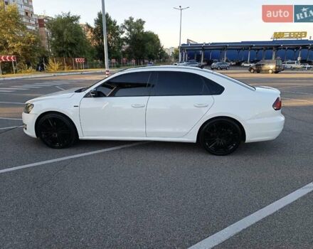 Белый Фольксваген Пассат, объемом двигателя 1.8 л и пробегом 226 тыс. км за 13500 $, фото 5 на Automoto.ua